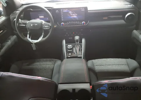 2024 Chevrolet Colorado Z71 z USA, uszkodzony, nr VIN 1GCPTDEK3R1126223